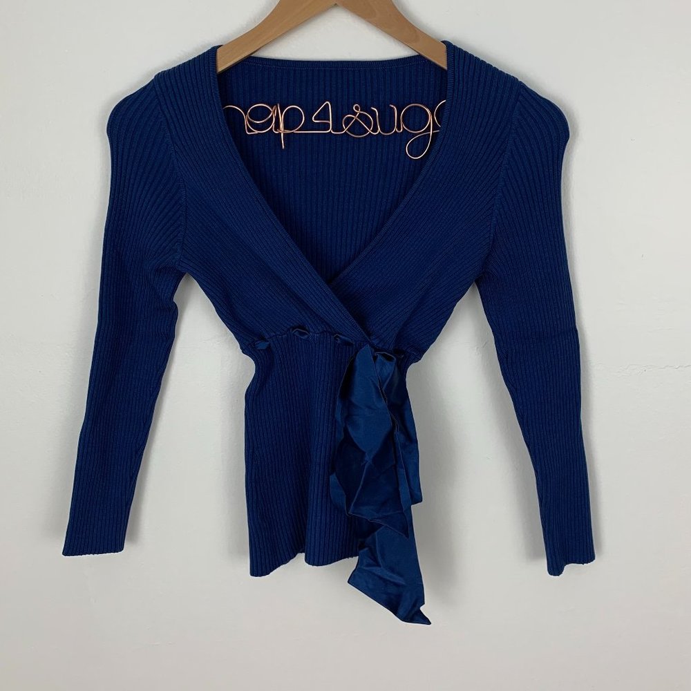 V-Neck Sweater with tie - XS